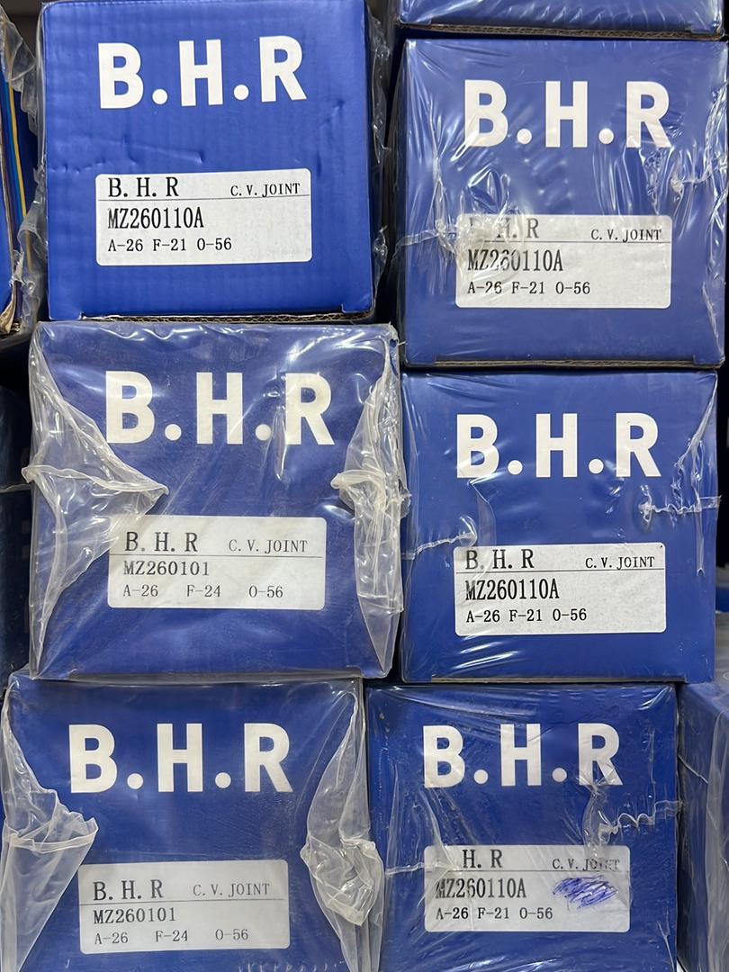 ملحقات وقطع غيار